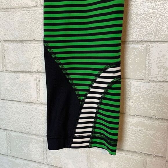 Lululemon Seawheeze 2015 Run Inspire Crops 10 - Picture 2 of 6